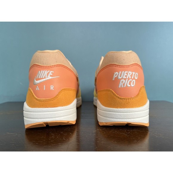 Athletic_Shoes